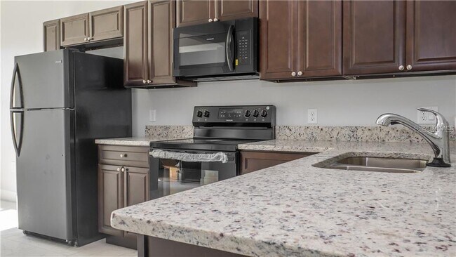 Photo - 401 Albatross Ct