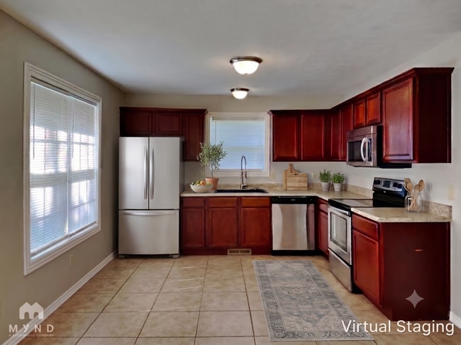 Photo - 111 N Peach Brook