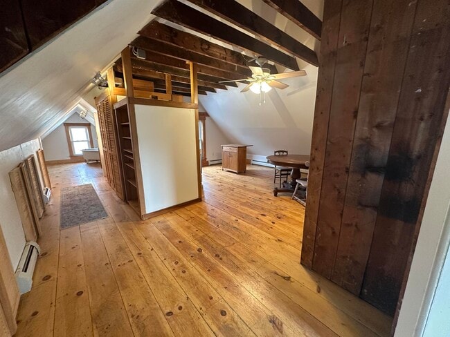 Building Photo - 110 Estey St Unit 3