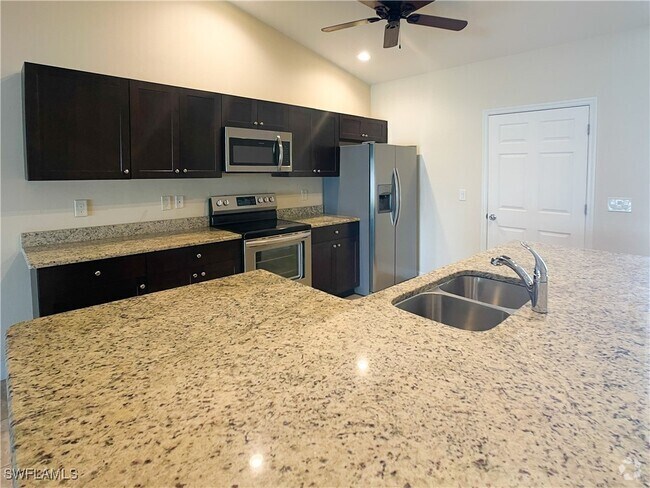Building Photo - 3507 SW Santa Barbara Pl Rental