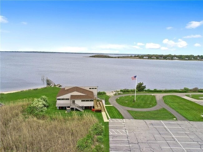 Photo - 10 Sea Breeze Ln