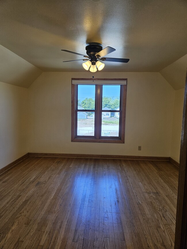 Bedroom #2 - 421 N Greenfield Ave Unit 1003 Pearl Street