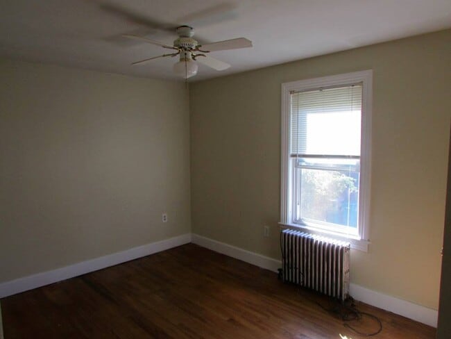 6 Newtonville Ave Unit 2nd floor apartment