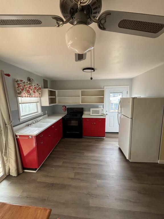 Photo - 1527 Cranfield Rd