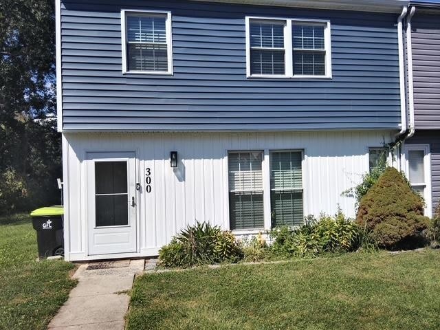 Building Photo - 300 Oakway Ct Rental