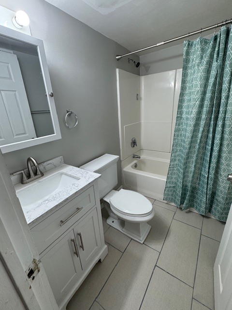 renovated bathroom - 25 Minerva St Unit First Floor
