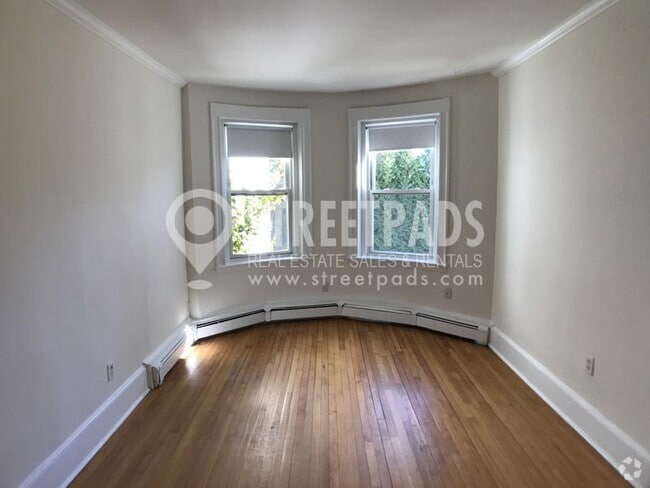 Building Photo - 2 bedroom in Brookline MA 02446 Rental