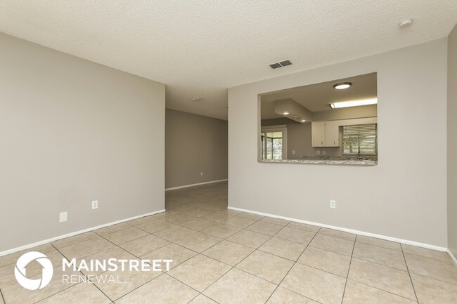 Photo - 7820 Plunkett Ave