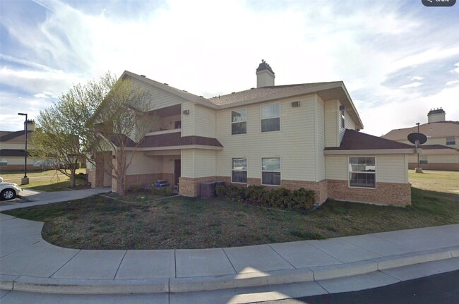 Photo - 256 W 3rd St