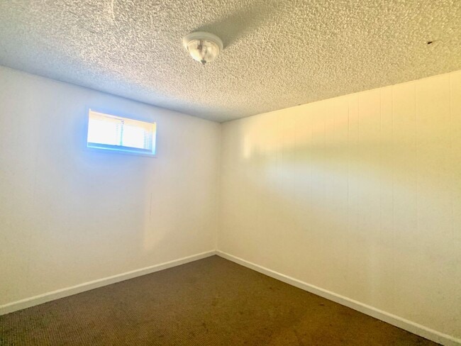 Photo - 905 9th Ave Unit 905 1/2