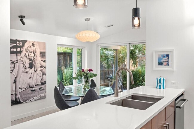 Photo - 3304 Bonnie Rd Casa Adosada