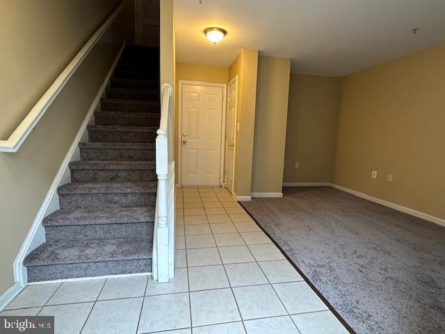 Photo - 21759 Dragons Green Square