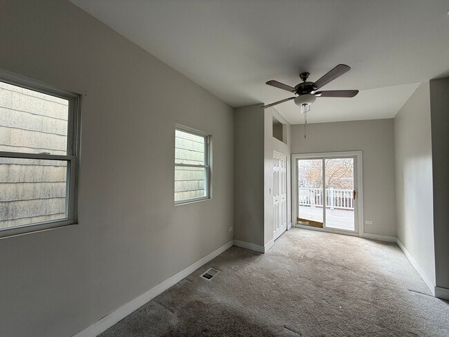 Photo - 5942 S Justine St