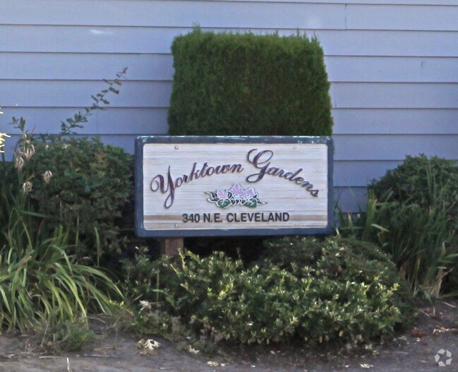 Yorktown Gardens Apartments