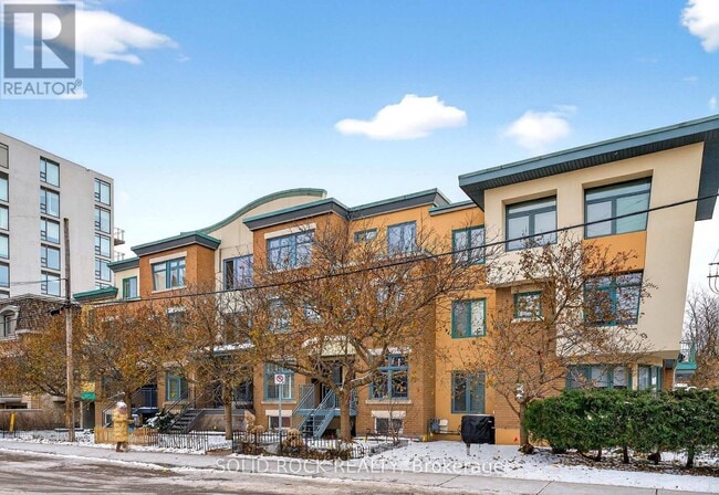 Photo - 395 MacKay St