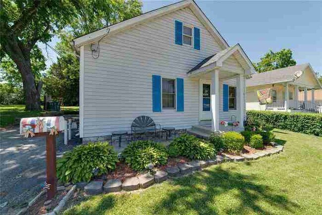 Photo - 815 Cornell Ave House