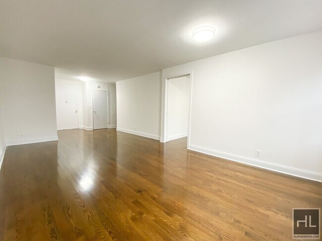 Photo - E 88th St Unit 5D