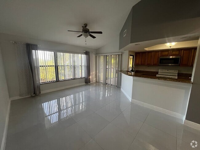 Building Photo - 13351 Greengate Blvd Rental