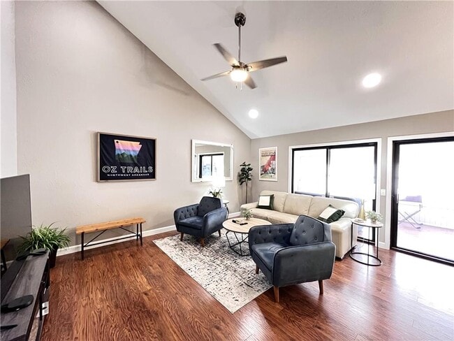 Photo - 26 Melinda Ln