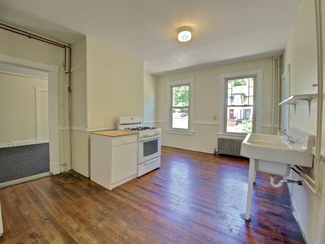 Photo - 324 Valley St Unit 20