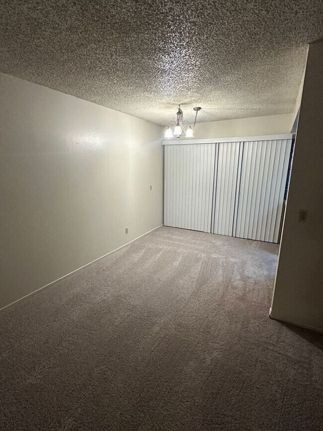 Photo - Beautiful 1 Bedroom 1 Bath!!! Unit Ready for MOVE IN!!! Unidad 324