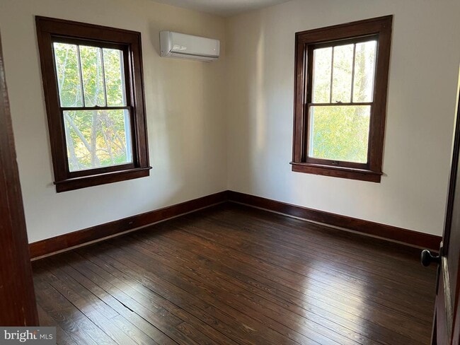 Photo - 120 E 2nd Ave