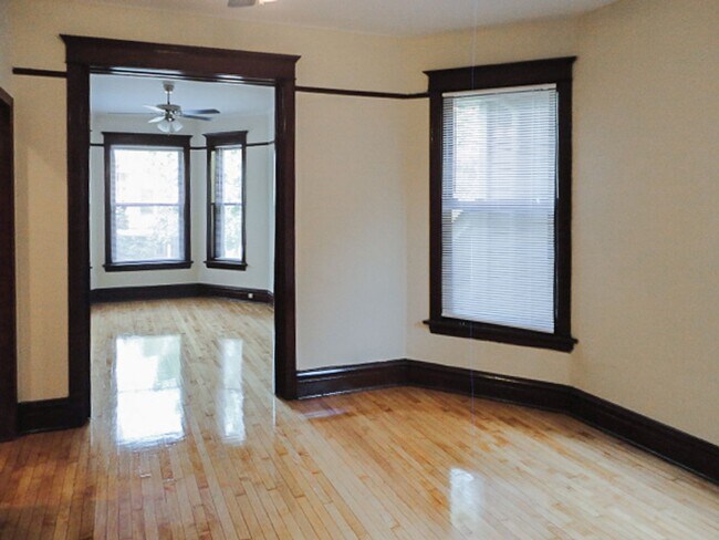 Photo - 3637 N Paulina St Unit 2