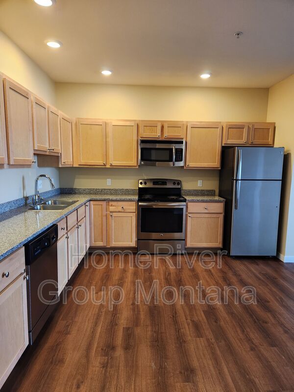 Photo - 1500 S 14th St W