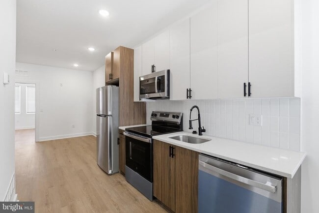 Photo - 2643 N 6th St