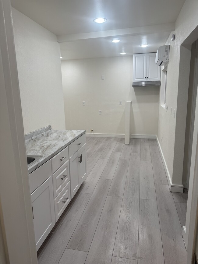 Photo - 8702 Stewart and Gray Rd