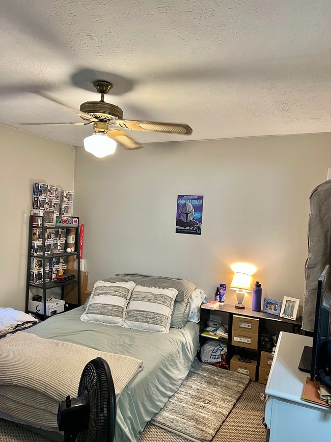 Photo - 309 Emily Ln