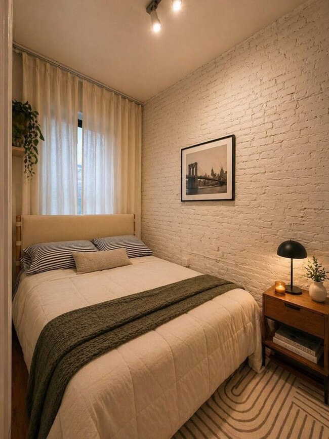 156 W 15th St Unit SI ID1541852P