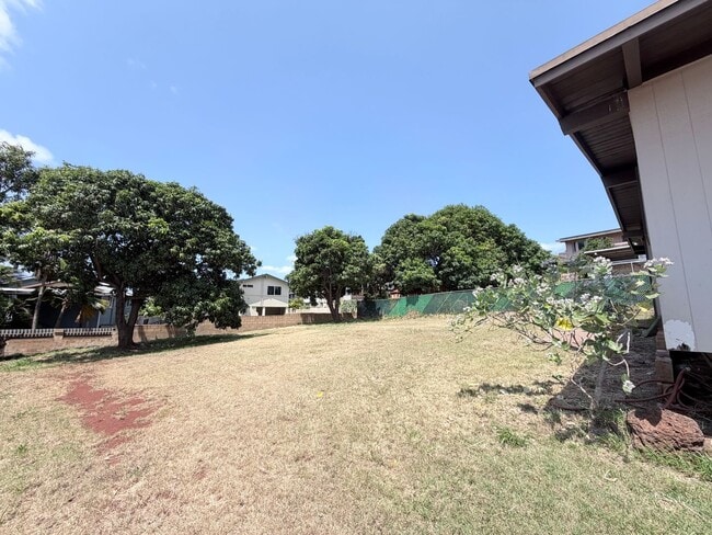 Photo - 3 Bedroom Makakilo Home with Yard & Cool Breezes!