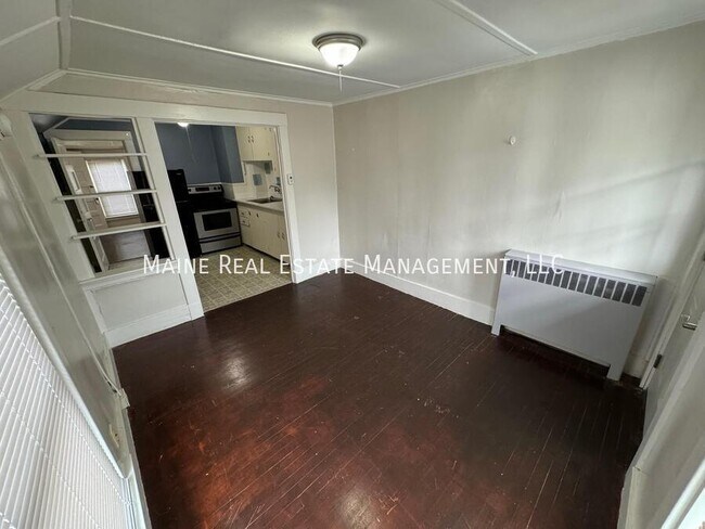 Photo - 145 Essex St Unidad C