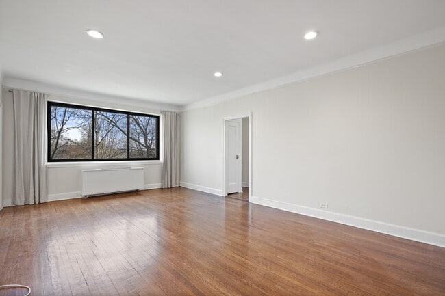 Photo - 47 Lafayette Pl
