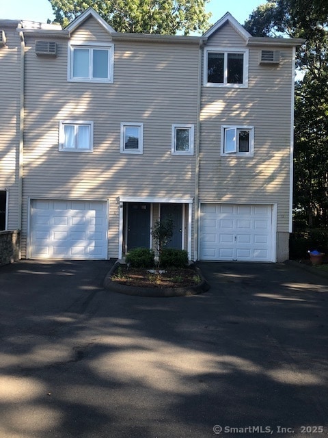Photo - 245 E Woodland St Unit APT 11