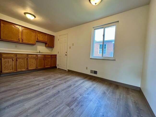 Photo - Spacious 2BR Townhome with Washer and Dryer Hook-ups & Yard! Call us Today for a Showing!