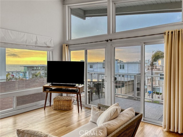 Photo - 420 Marine Ave Townhome