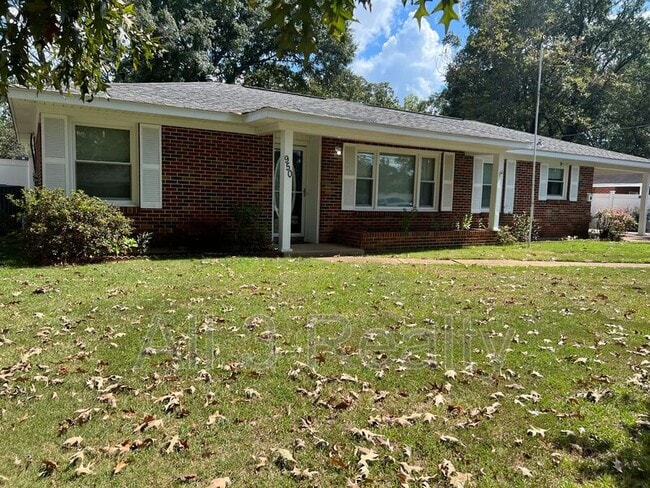 Building Photo - 950 Hillman St