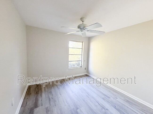 2417 Magdalina Dr Unidad C