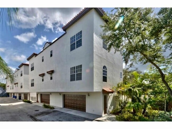 Building Photo - 2315 W North A St Rental