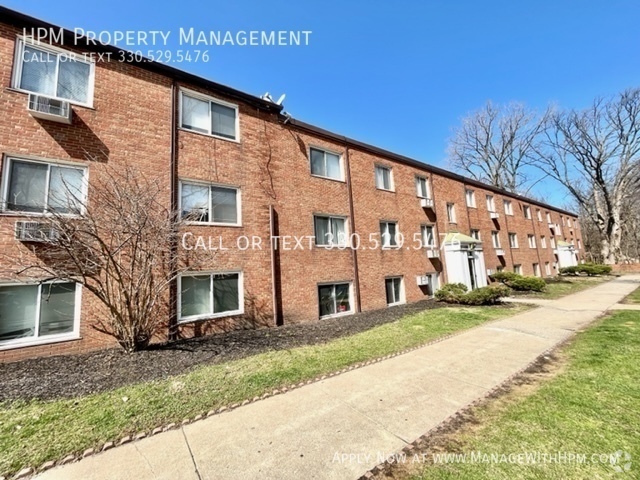 Building Photo - Spacious Three-Bedroom Apartment for Rent Unit 7