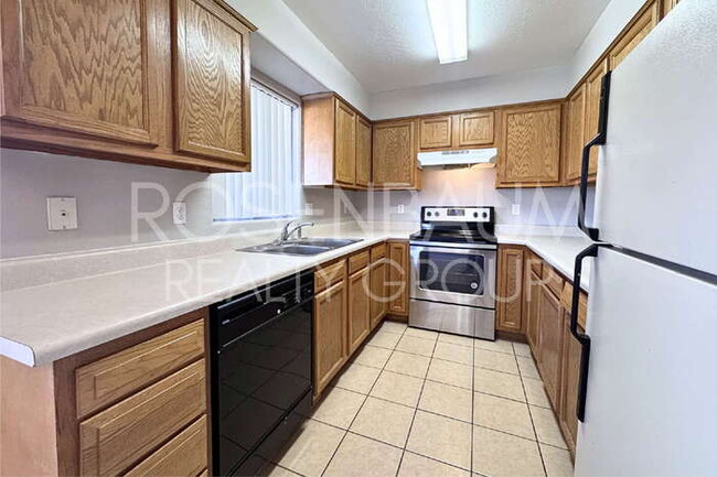 Photo - 15547 S Moon Valley Rd Unit 4