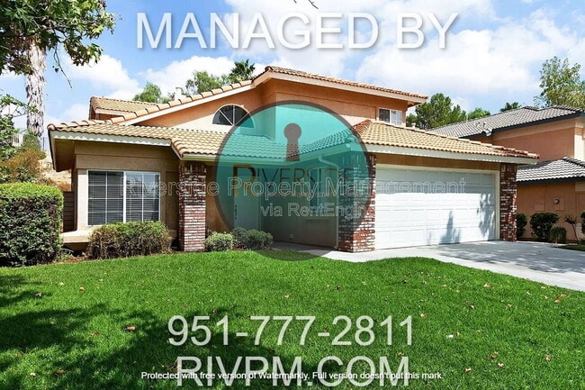 Photo - 549 Bruin Dr