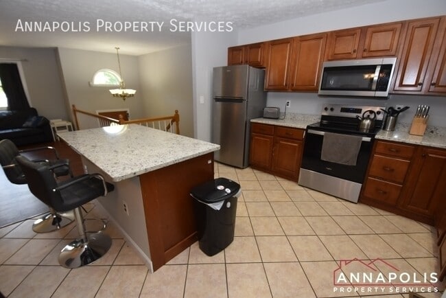Photo - 1119 Crestview Dr