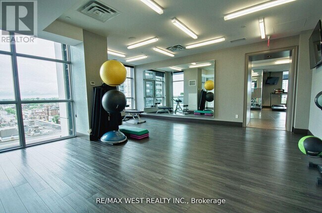 Photo - 501 St Clair Ave W Unit 519