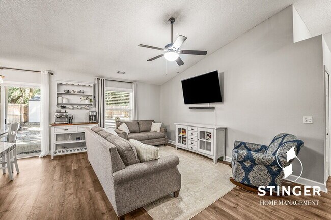 Photo - 53 Brindlewood Dr