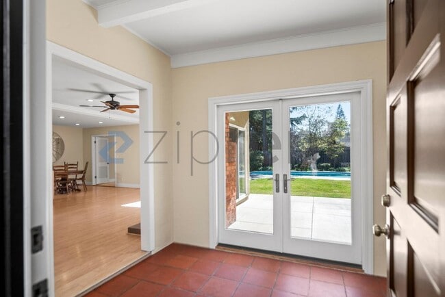 Photo - 16498 LG Almaden Road