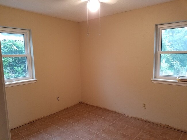 Photo - 821 Briarlane Rd