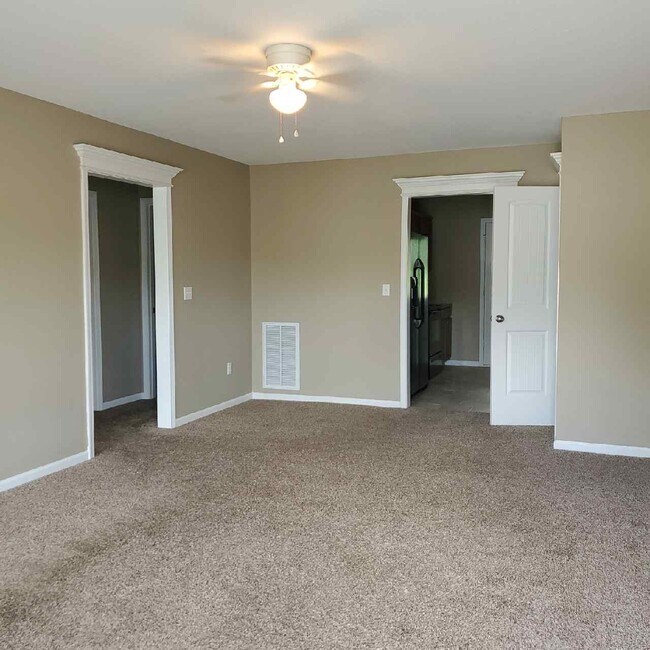 Photo - 606 W Market St